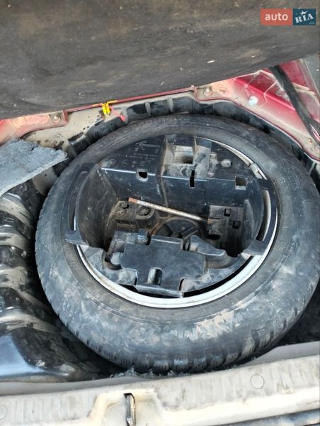 Минивэн Renault Scenic 2004 в Черновцах