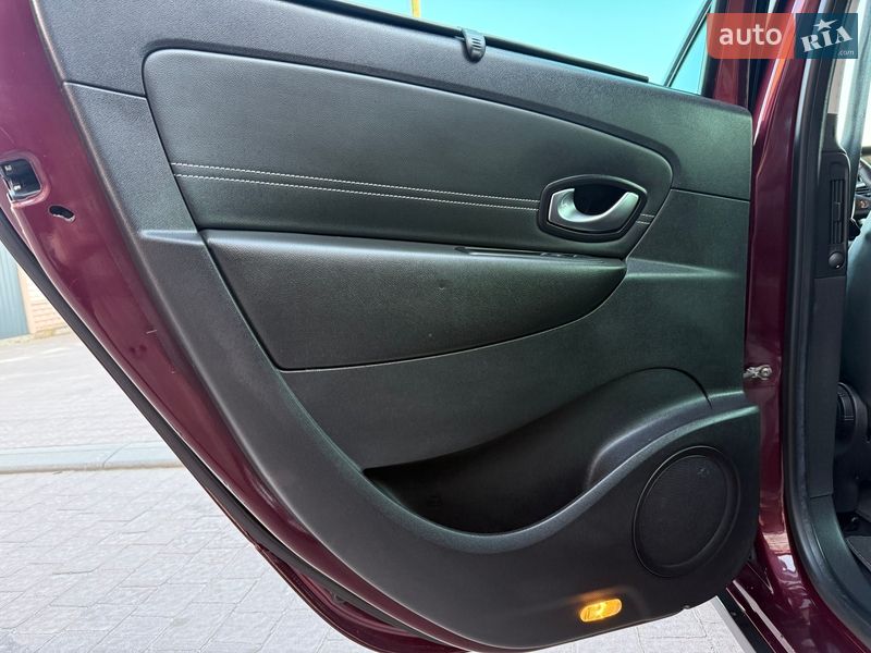 Минивэн Renault Scenic 2014 в Стрые