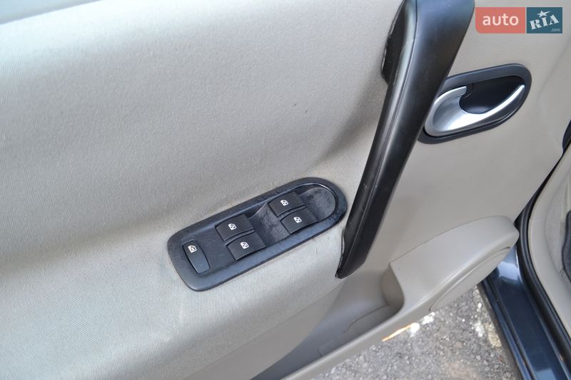 Минивэн Renault Scenic 2006 в Ровно фото 30 Минивэн Renault Scenic 2006 в Ровно