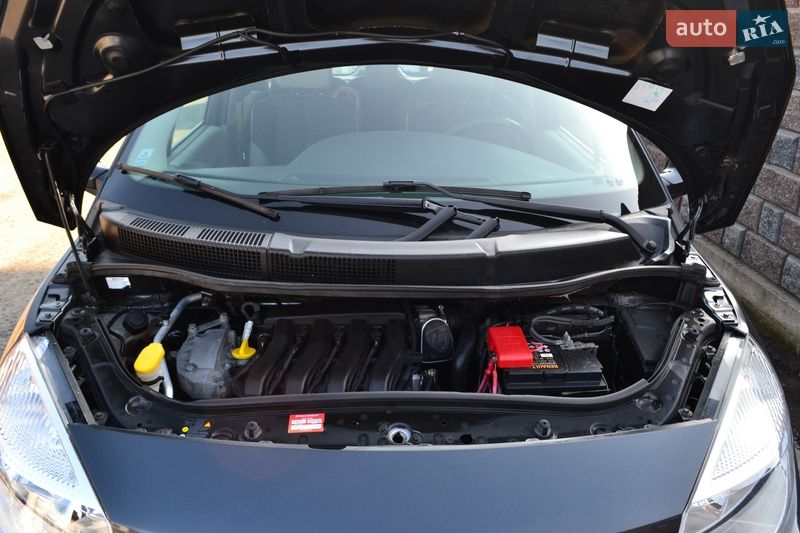 Минивэн Renault Scenic 2006 в Ровно фото 69 Минивэн Renault Scenic 2006 в Ровно