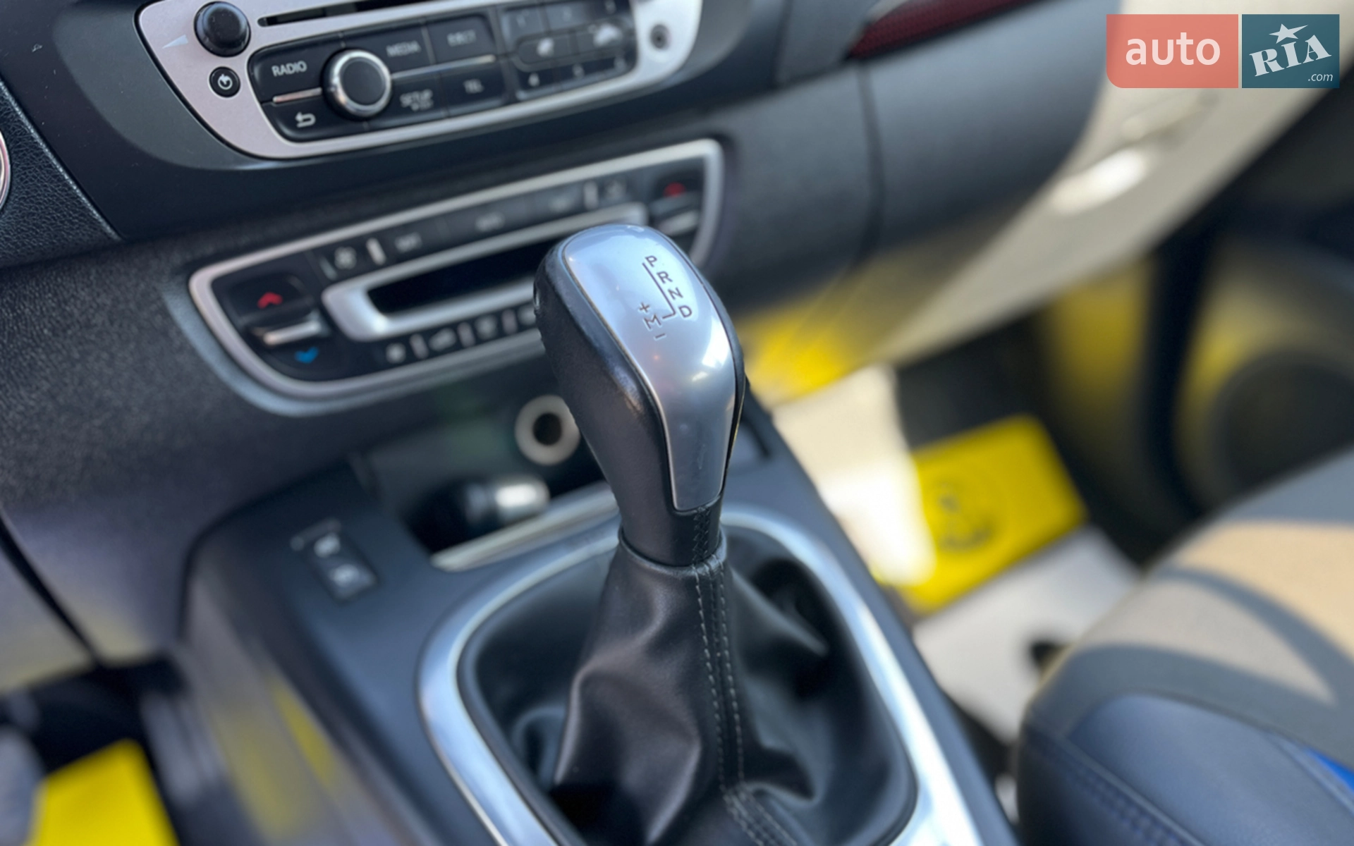 2012 Renault Scenic - мініатюра 17