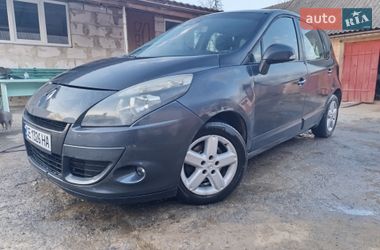 Минивэн Renault Scenic 2010 в Черновцах