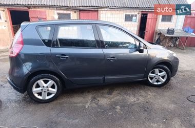 Минивэн Renault Scenic 2010 в Черновцах