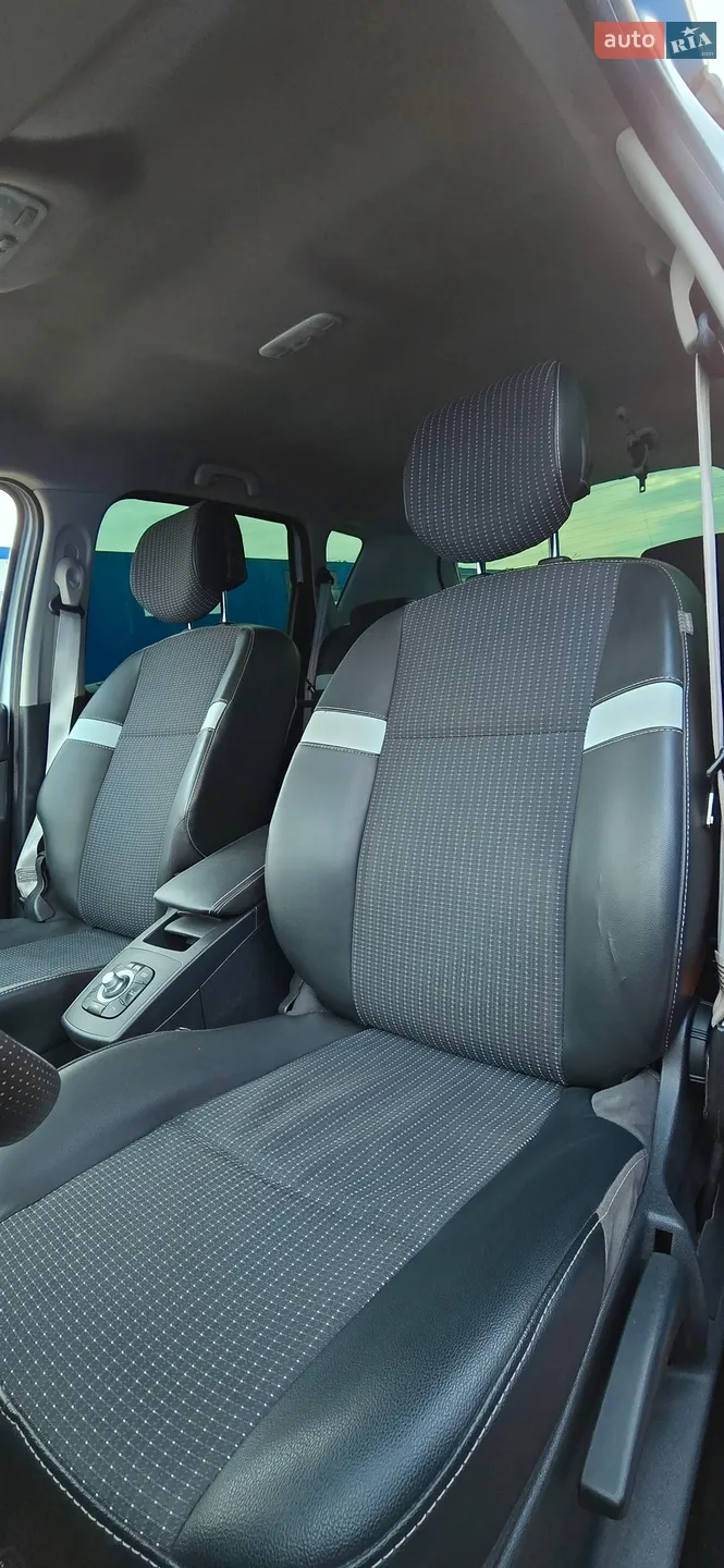 2011 Renault Scenic - мініатюра 24