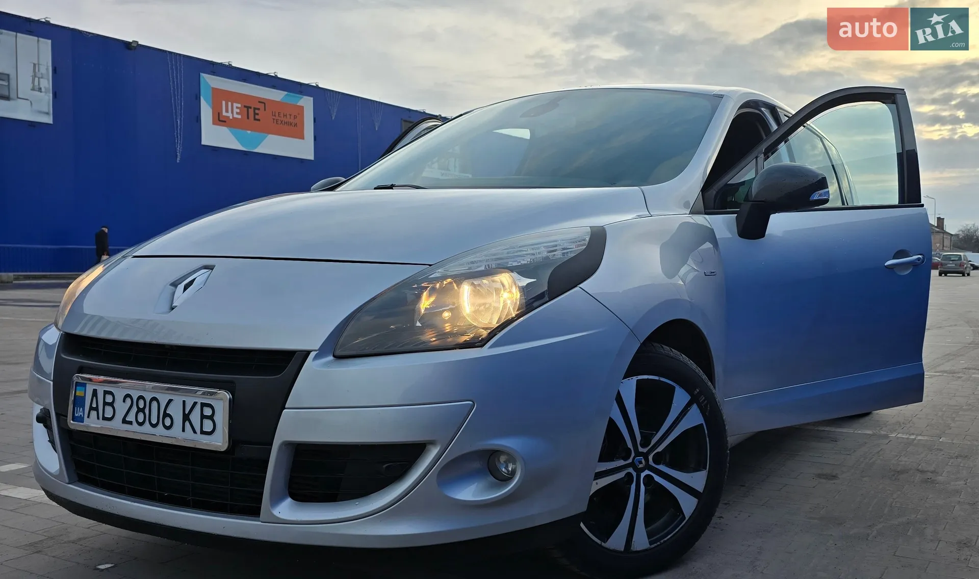 2011 Renault Scenic - мініатюра 31