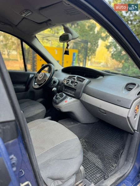 Минивэн Renault Scenic 2006 в Ровно
