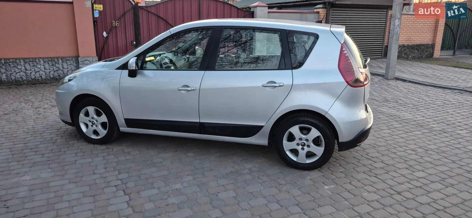 2010 Renault Scenic - мініатюра 6