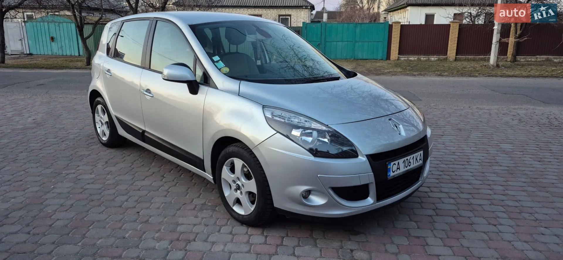 2010 Renault Scenic - фото 1