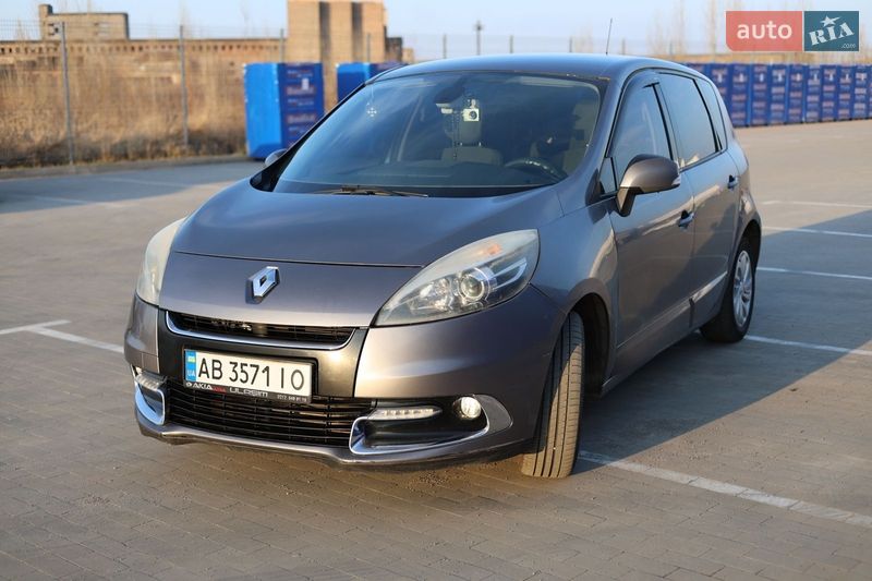 Renault Scenic 2012