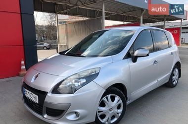 Минивэн Renault Scenic 2011 в Калуше