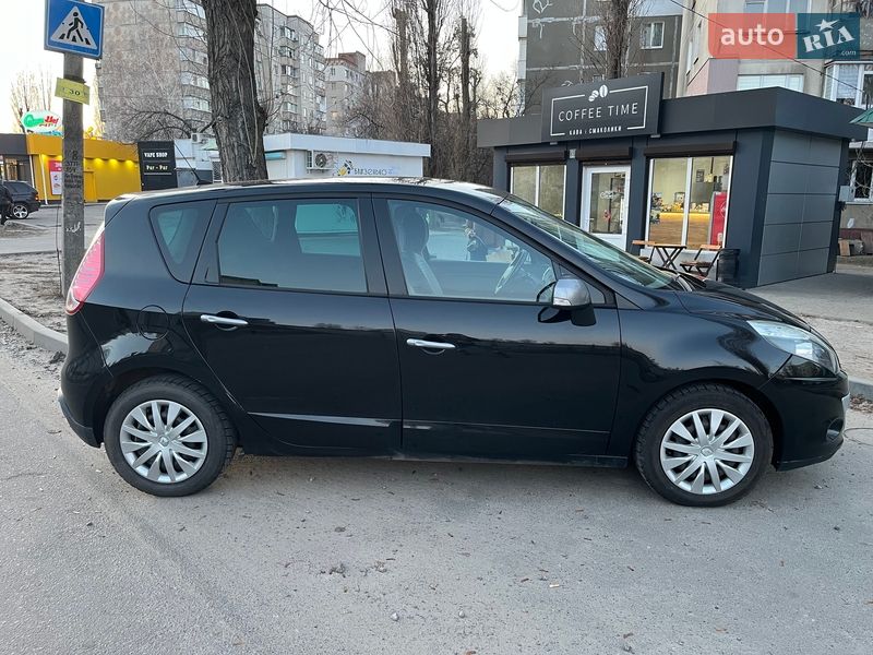 Минивэн Renault Scenic 2010 в Кременчуге