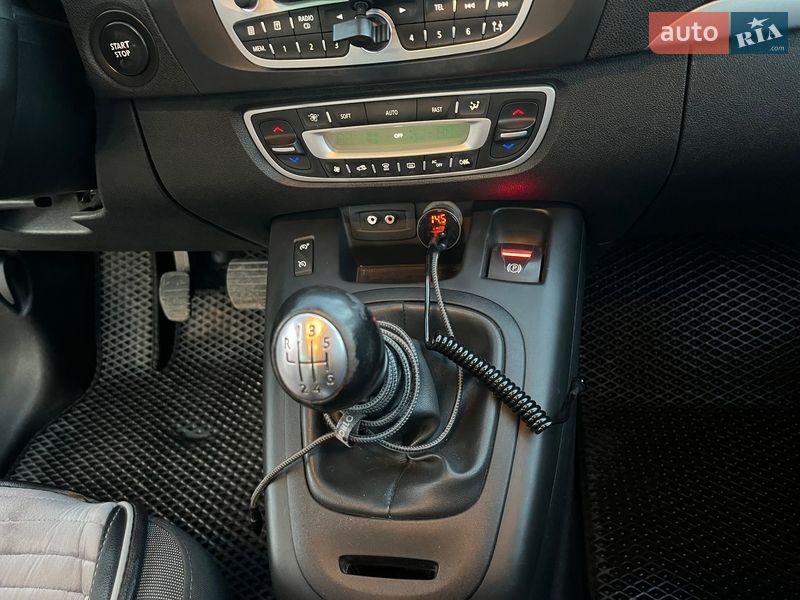 Минивэн Renault Scenic 2010 в Кременчуге