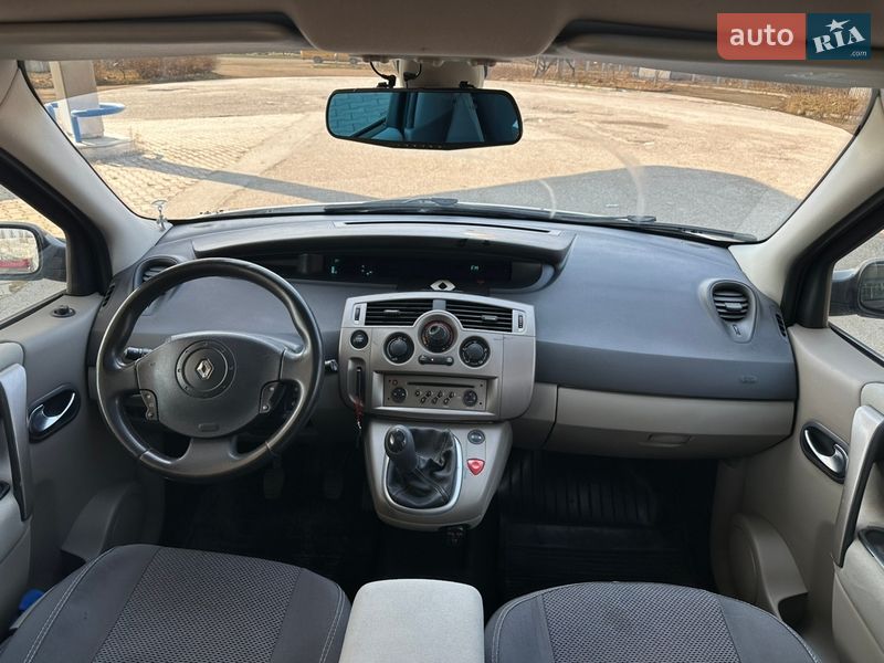 Мінівен Renault Scenic 2006 в Хотині