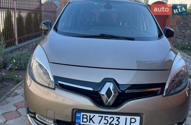 Минивэн Renault Scenic 2014 в Вараше