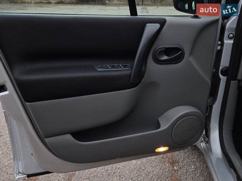 Минивэн Renault Scenic 2006 в Полтаве