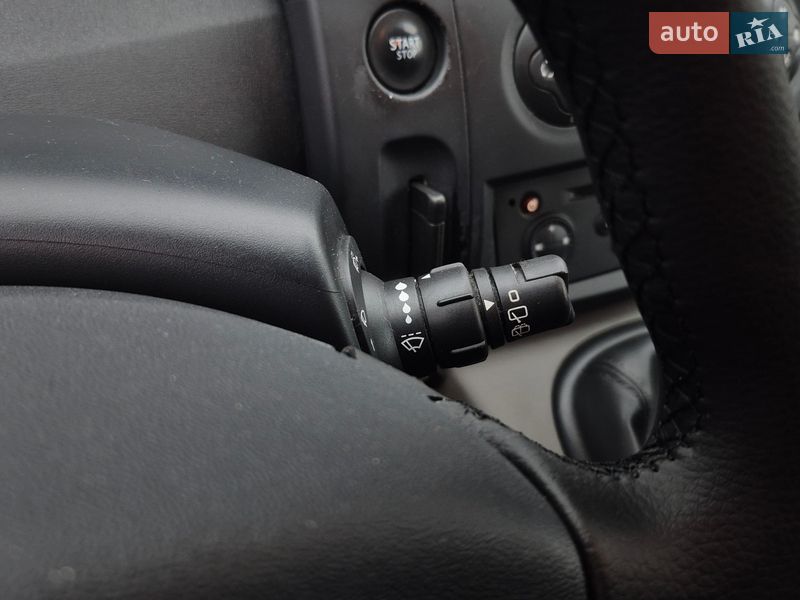 Минивэн Renault Scenic 2006 в Полтаве