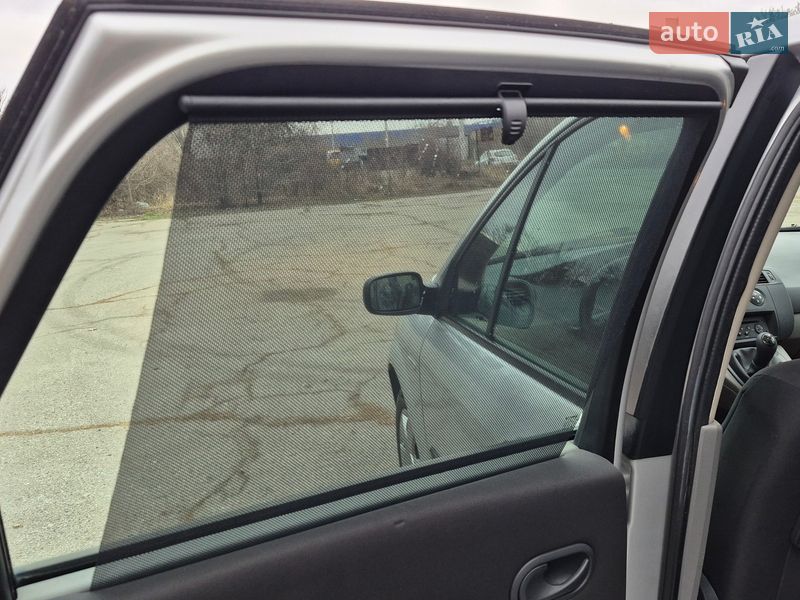 Минивэн Renault Scenic 2006 в Полтаве