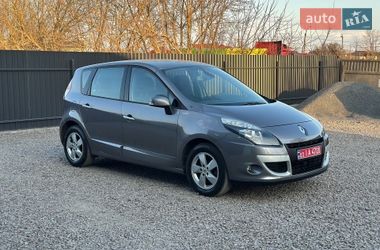 Минивэн Renault Scenic 2010 в Коростене