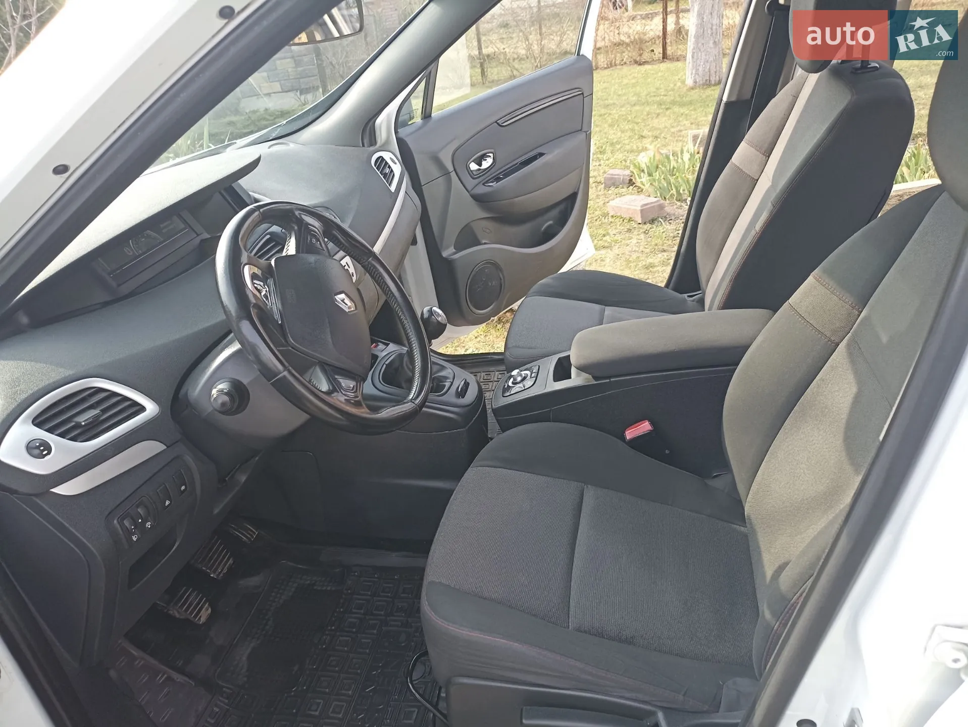 2014 Renault Scenic - мініатюра 19