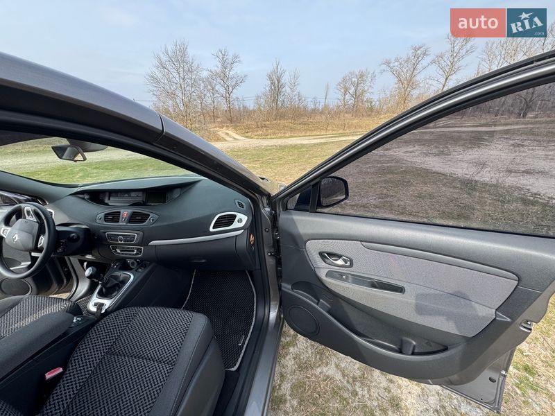 Минивэн Renault Scenic 2011 в Киеве фото 62 Минивэн Renault Scenic 2011 в Киеве