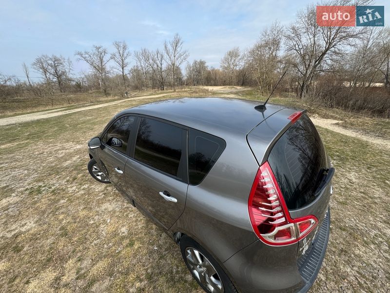 Минивэн Renault Scenic 2011 в Киеве фото 11 Минивэн Renault Scenic 2011 в Киеве