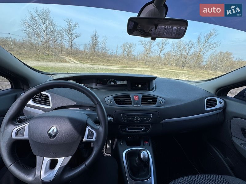 Минивэн Renault Scenic 2011 в Киеве фото 84 Минивэн Renault Scenic 2011 в Киеве