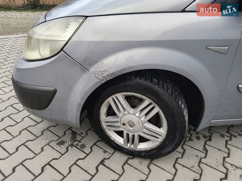 Мінівен Renault Scenic 2004 в Кутах