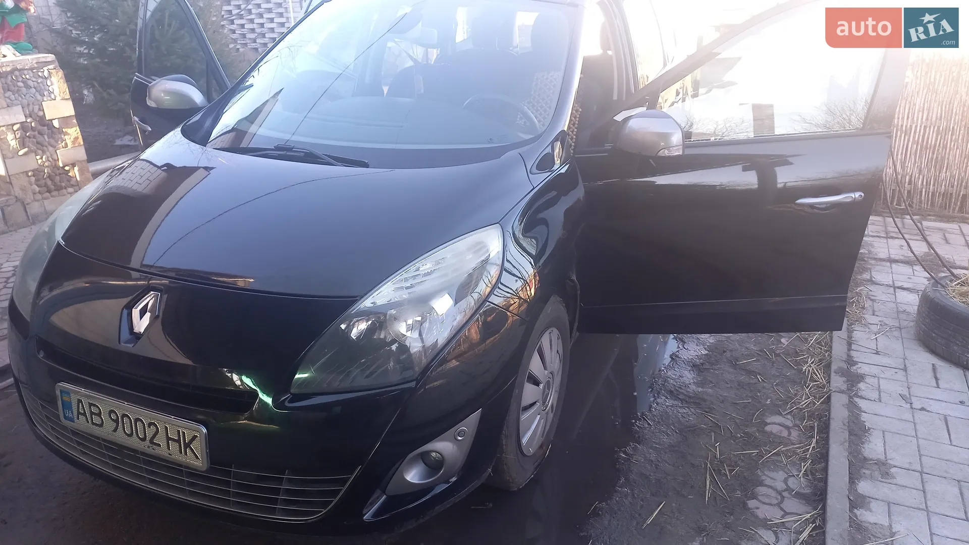 2011 Renault Scenic - мініатюра 2