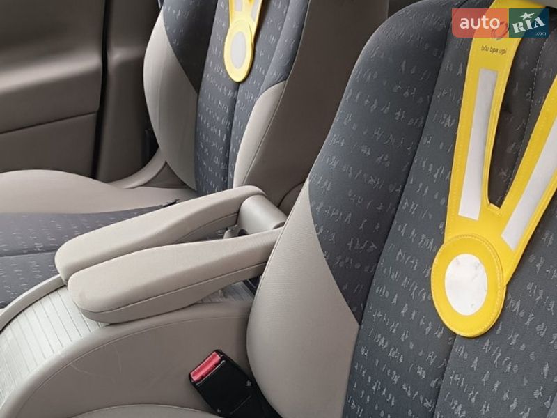 Минивэн Renault Scenic 2005 в Нетешине