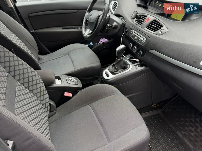 Мінівен Renault Scenic 2010 в Одесі