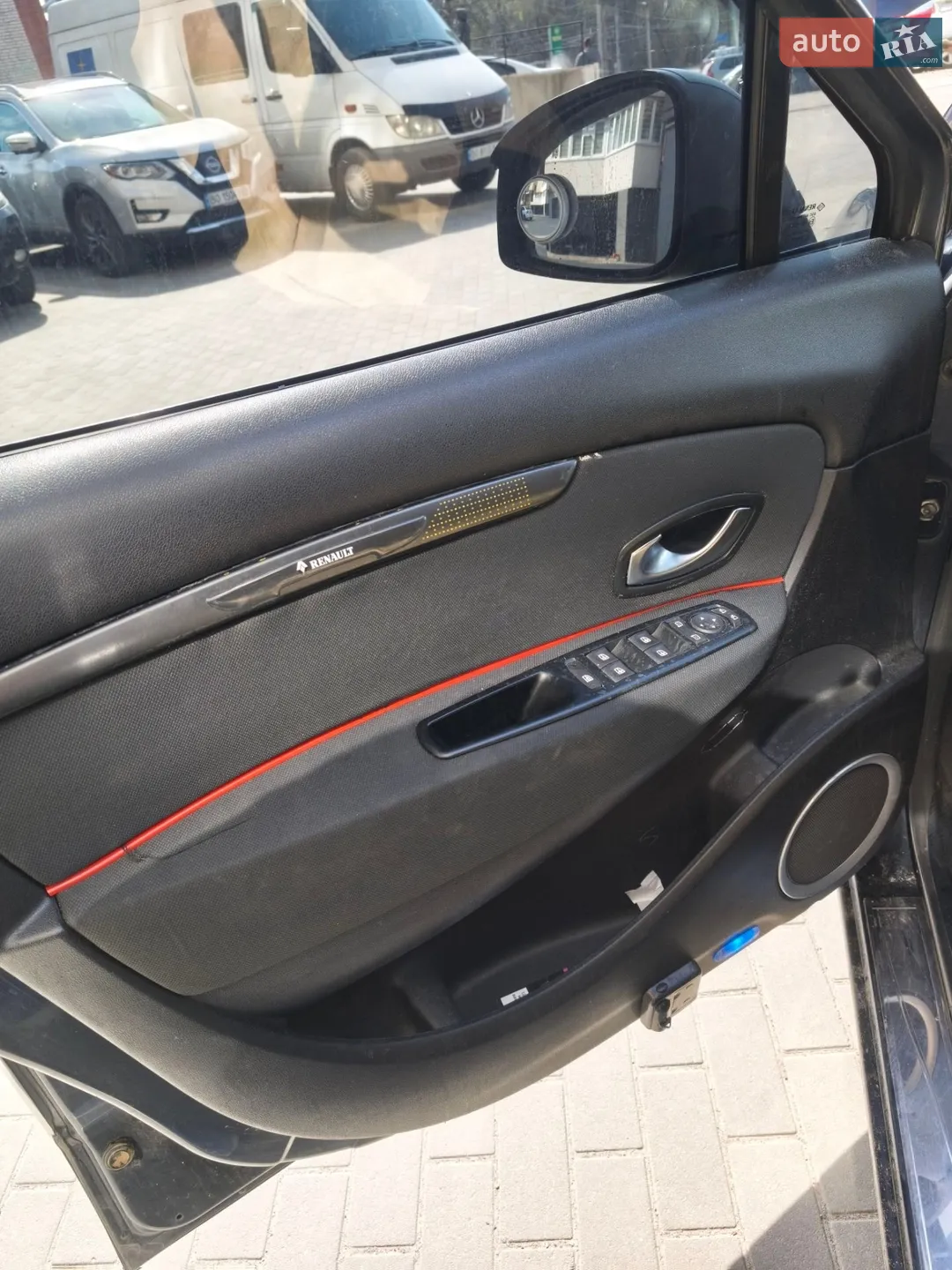 2010 Renault Scenic - мініатюра 4