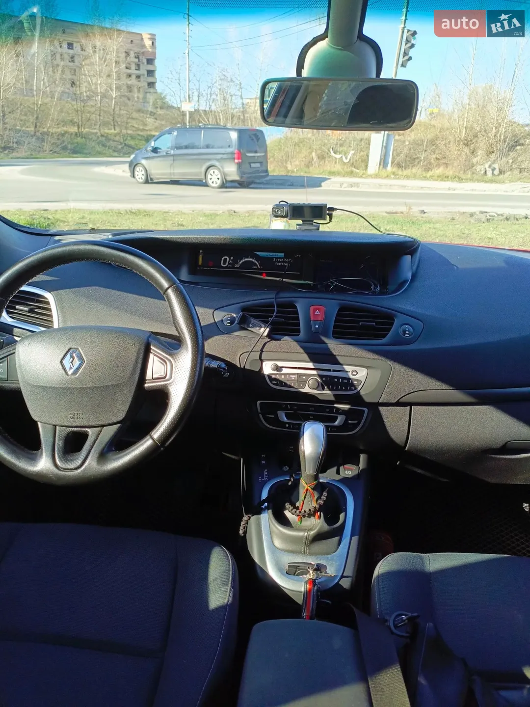 2010 Renault Scenic - мініатюра 19