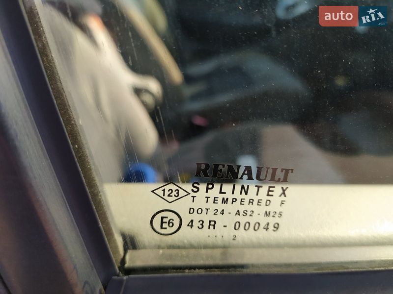 Мінівен Renault Scenic 2002 в Ірпені