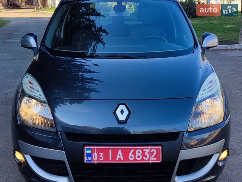 Минивэн Renault Scenic 2010 в Черкассах