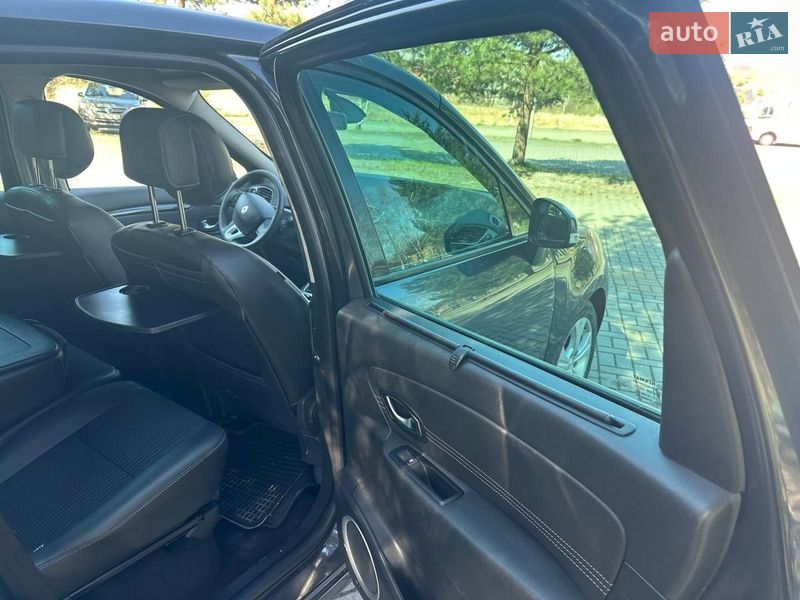 Мінівен Renault Scenic 2011 в Дрогобичі