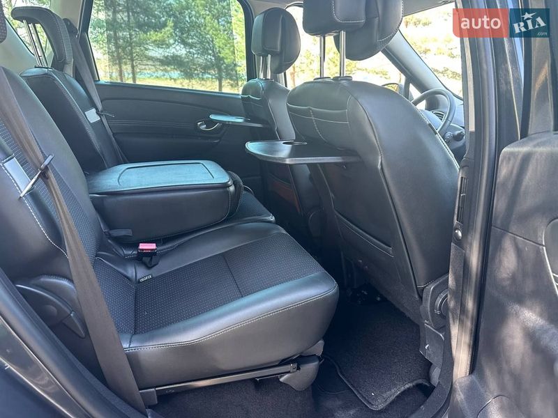 Мінівен Renault Scenic 2011 в Дрогобичі