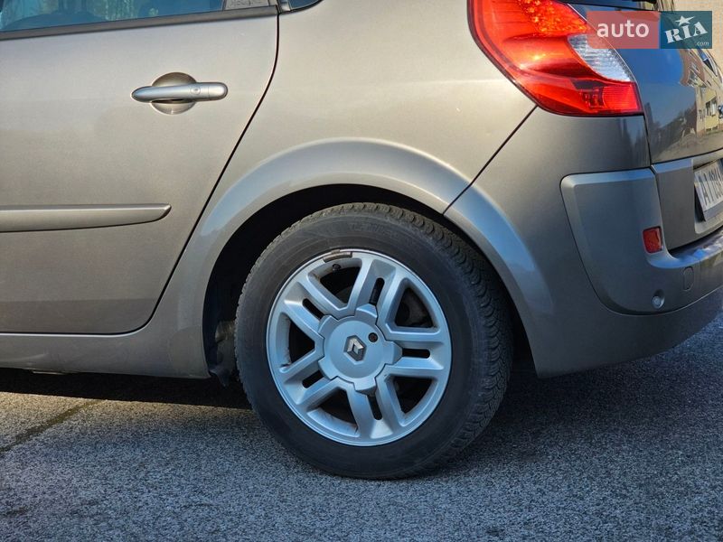 Мінівен Renault Scenic 2008 в Києві