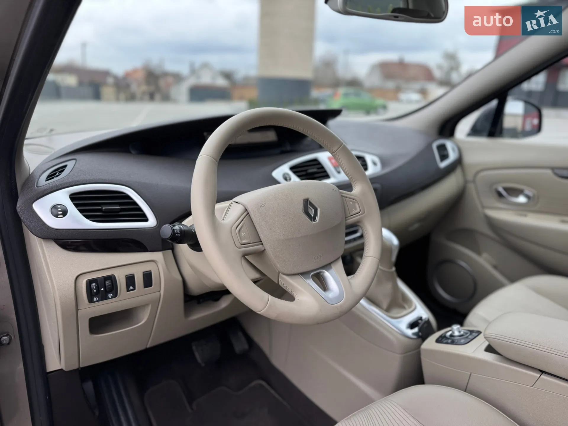 2010 Renault Scenic - мініатюра 15