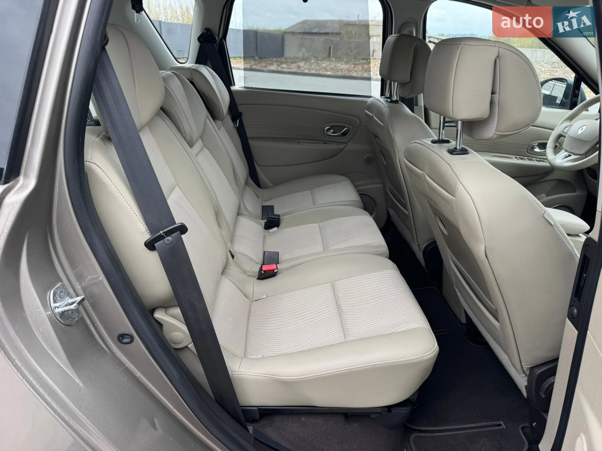 2010 Renault Scenic - мініатюра 20