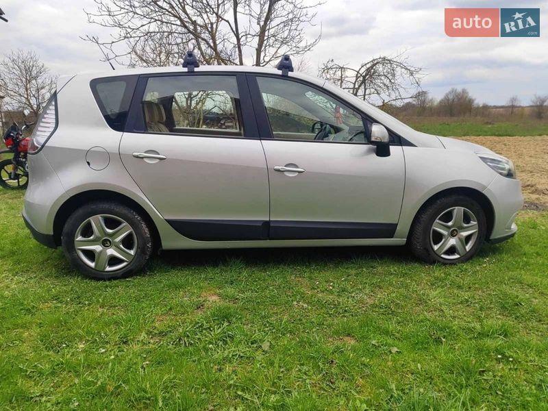 Минивэн Renault Scenic 2013 в Ивано-Франковске