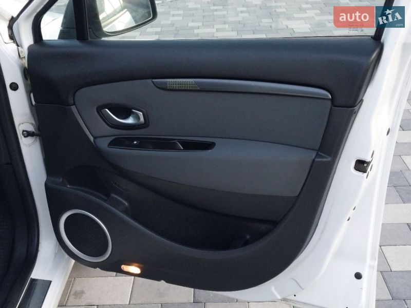 Мінівен Renault Scenic 2009 в Полтаві