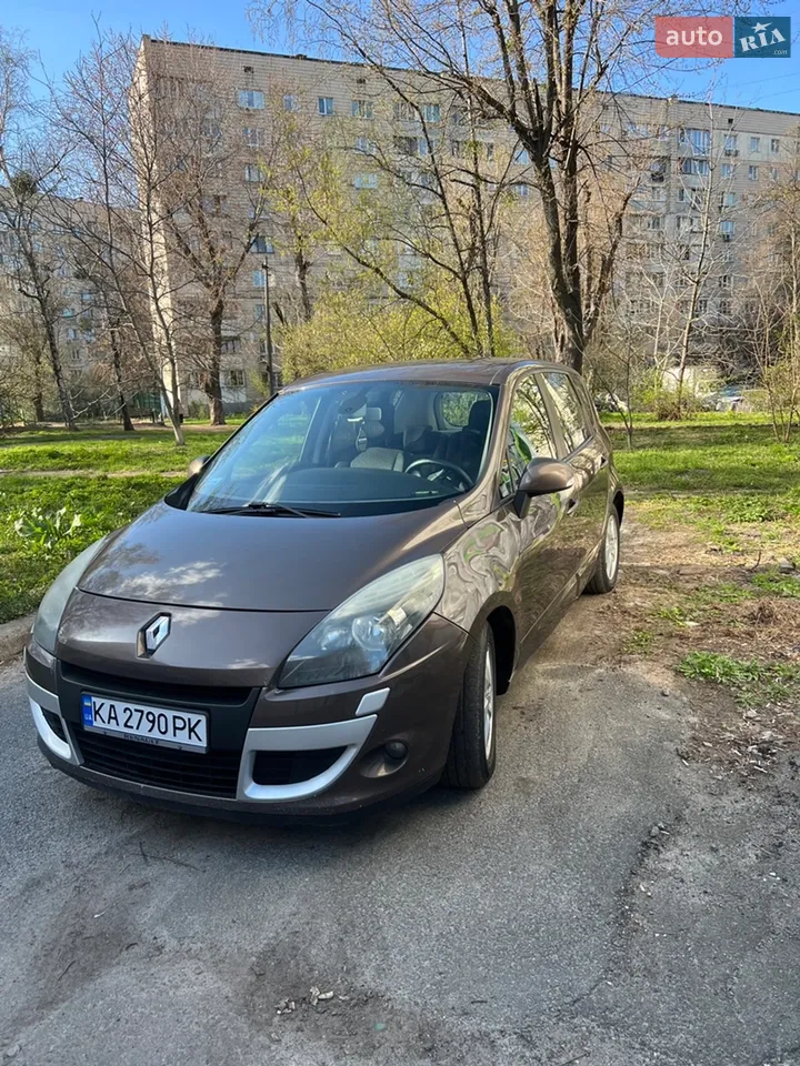 2010 Renault Scenic - мініатюра 15