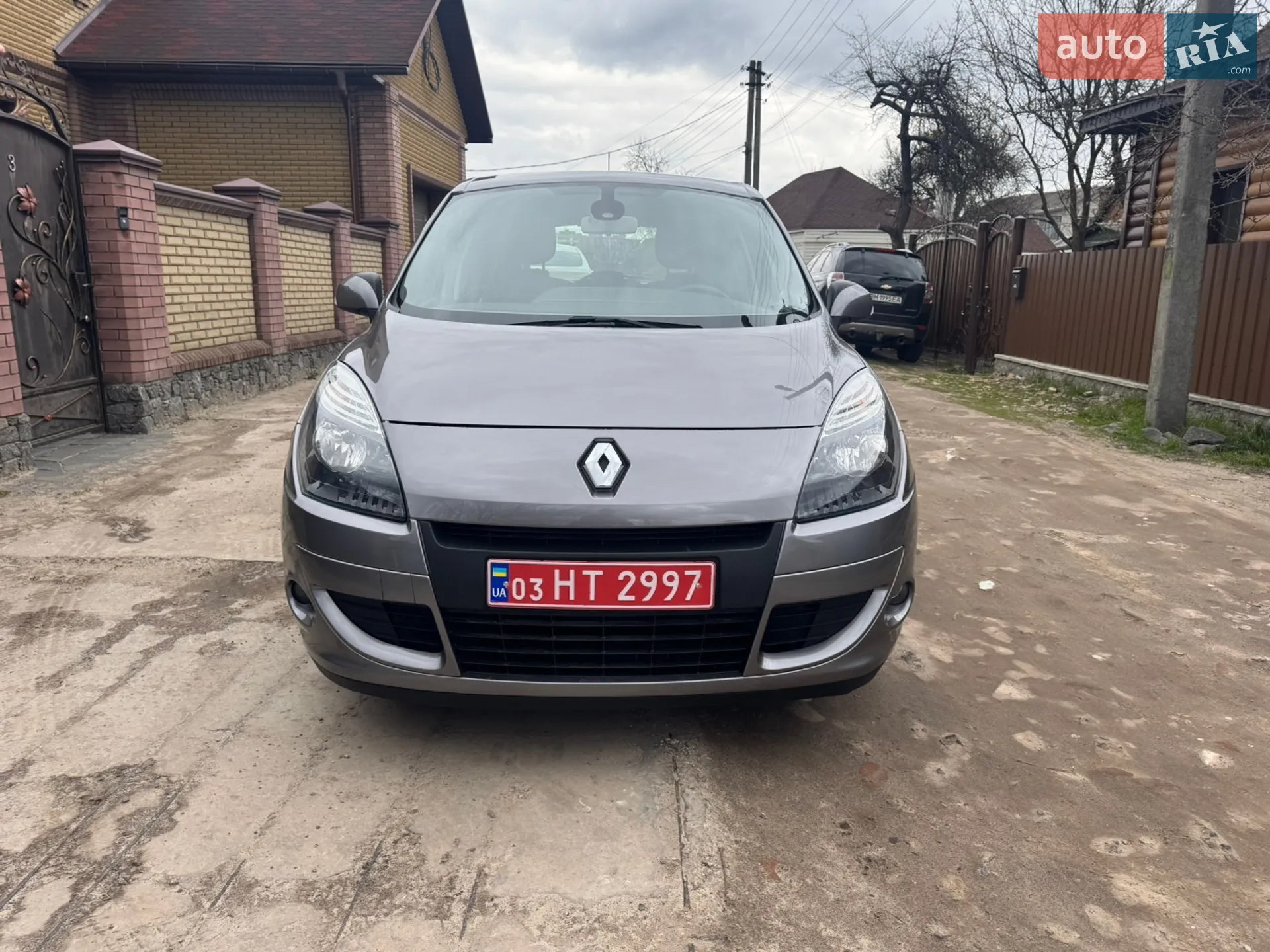 2010 Renault Scenic - мініатюра 17