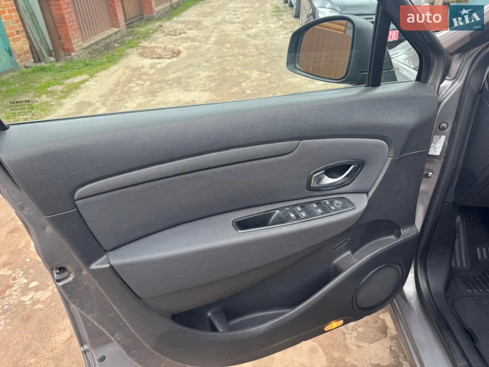 2010 Renault Scenic - мініатюра 30