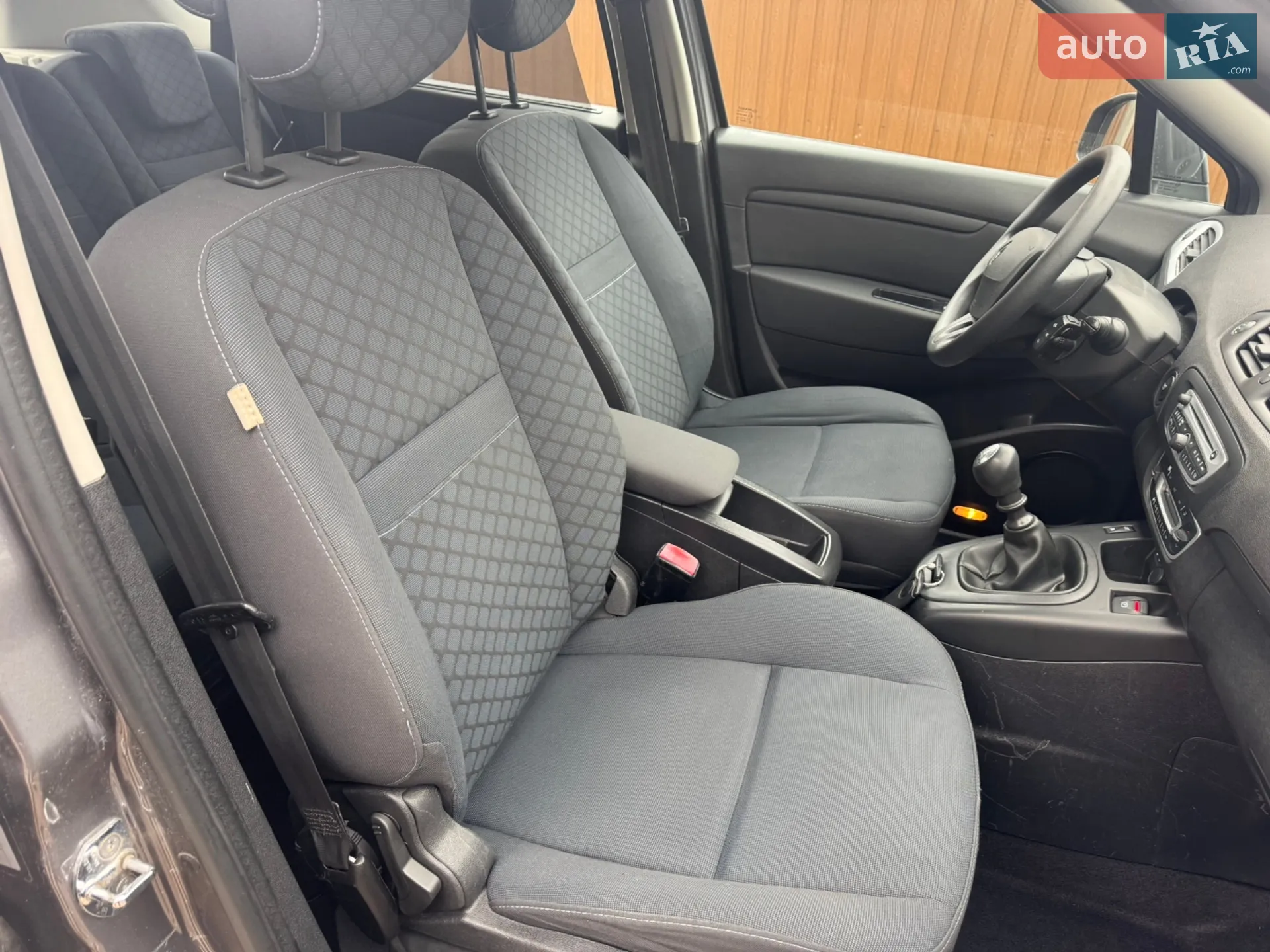 2010 Renault Scenic - мініатюра 42