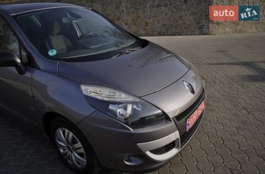 Минивэн Renault Scenic 2010 в Виннице