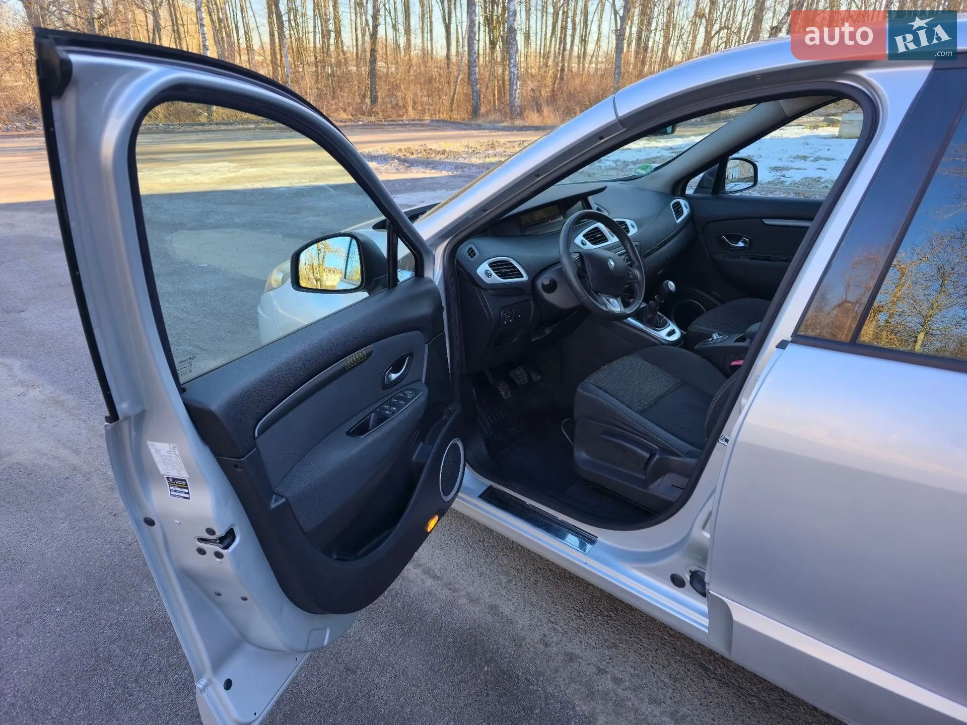 2010 Renault Scenic - мініатюра 12