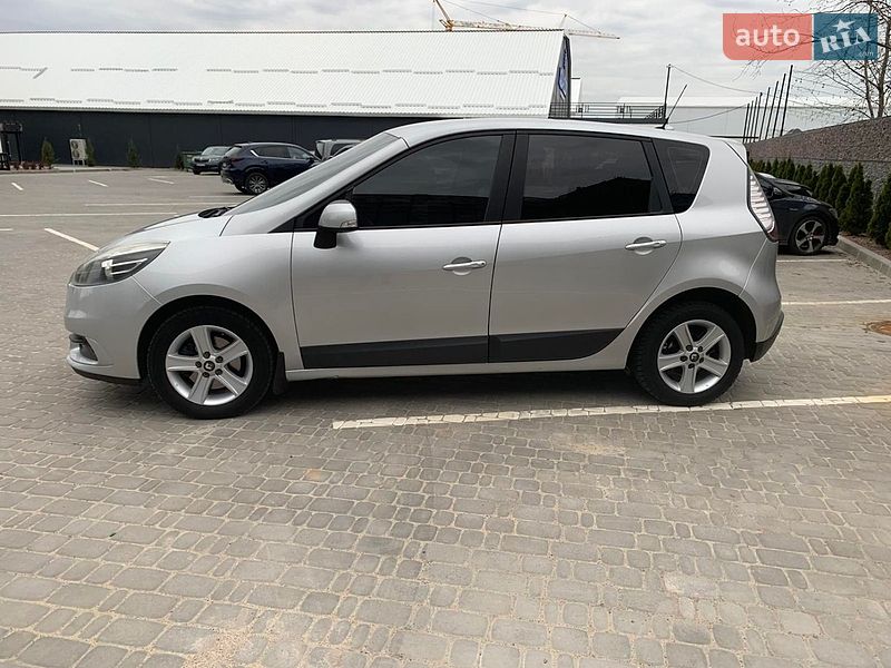 Минивэн Renault Scenic 2012 в Житомире