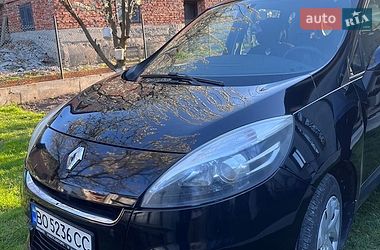 Мінівен Renault Scenic 2013 в Бережанах