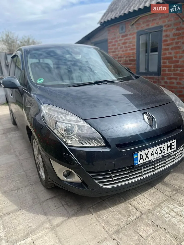 2010 Renault Scenic - мініатюра 18